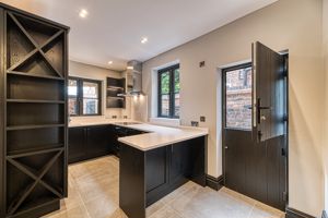 Kitchen- click for photo gallery